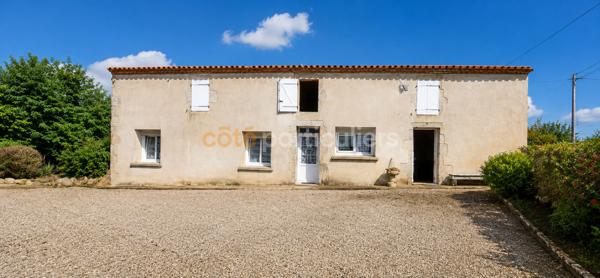 Vente
                Maison153 m² - 8 Pièces -
                    RIVES DE L YON (85310)