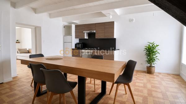 Vente
                Maison153 m² - 8 Pièces -
                    RIVES DE L YON (85310)