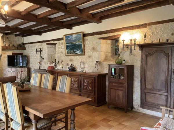 Maison à vendre à Gourdon dans le Lot (46300), ref : 46041/446