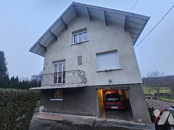 15447
A  GIRANCOURT (88390) 824 Route de Xertigny,
Une maison à usage d'habitation