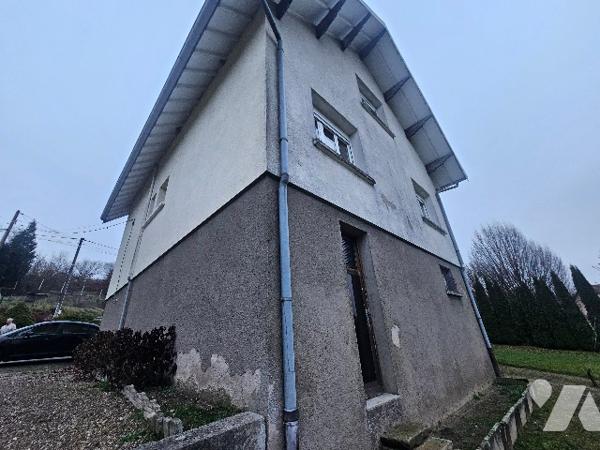 15447
A  GIRANCOURT (88390) 824 Route de Xertigny,
Une maison à usage d'habitation