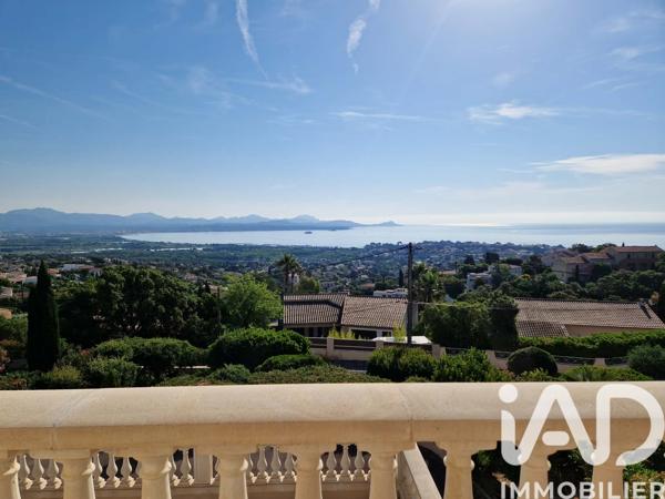 Maison à vendre 5 pièces 245 m² Fréjus