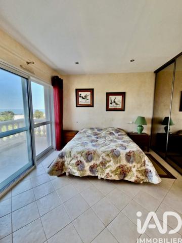 Maison à vendre 5 pièces 245 m² Fréjus