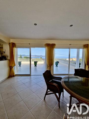 Maison à vendre 5 pièces 245 m² Fréjus