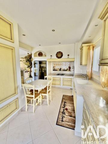 Maison à vendre 5 pièces 245 m² Fréjus