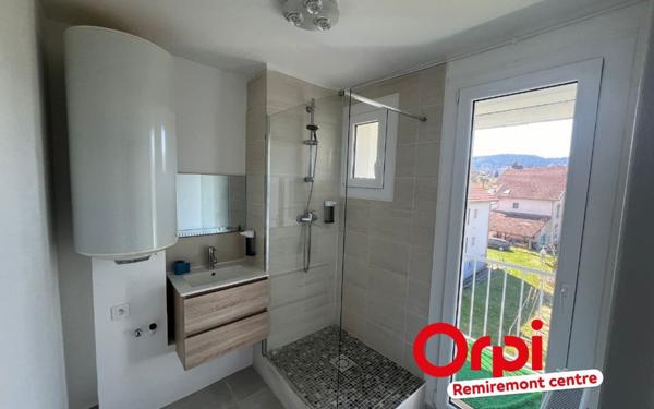 Immeuble à vendre    21 pièces • 384 m2 Le Thillot