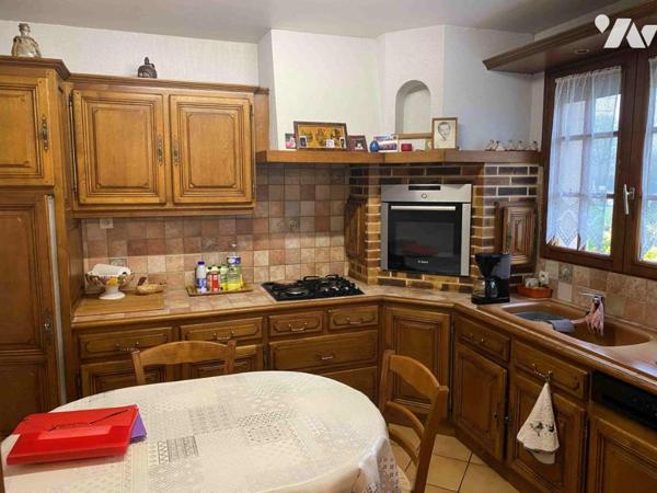 FLERS sortie de ville: Maison 3 chambres, sous sol, terrain 1452 m²