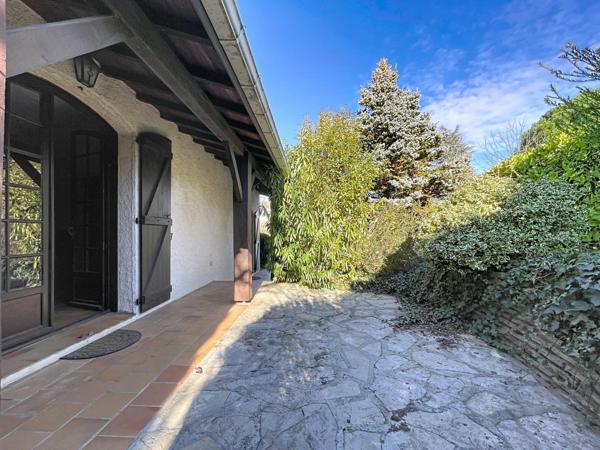 VILLA T6 de 135 m² avec piscine