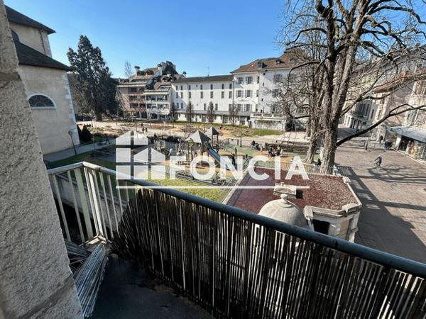 Location Appartement 3 pièces 91.9 m² - 3 RUE ROYALE Annecy 74000