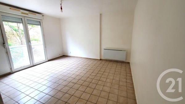 Appartement F2 à vendre  2 pièces - 40 m 2   ETAMPES  - 91