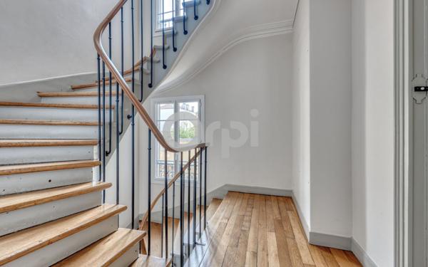 Appartement à vendre    4 pièces • 79 m2 Le Raincy