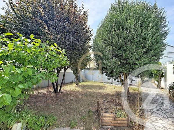 Maison à vendre  9 pièces - 160 m 2   NANTERRE  - 92