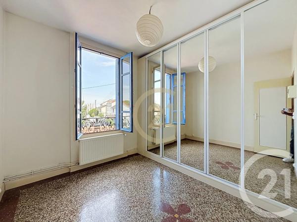 Maison à vendre  9 pièces - 160 m 2   NANTERRE  - 92