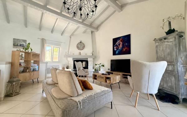 Maison à vendre    4 pièces • 131 m2 Fréjus