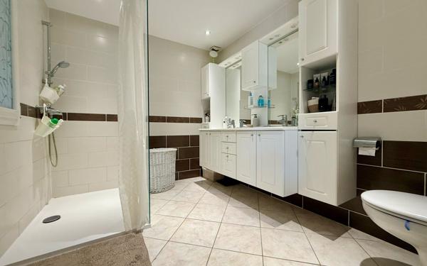 Maison à vendre    4 pièces • 131 m2 Fréjus