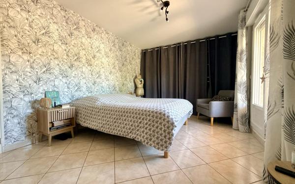 Maison à vendre    4 pièces • 131 m2 Fréjus