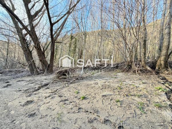 Terrain bord de rivière