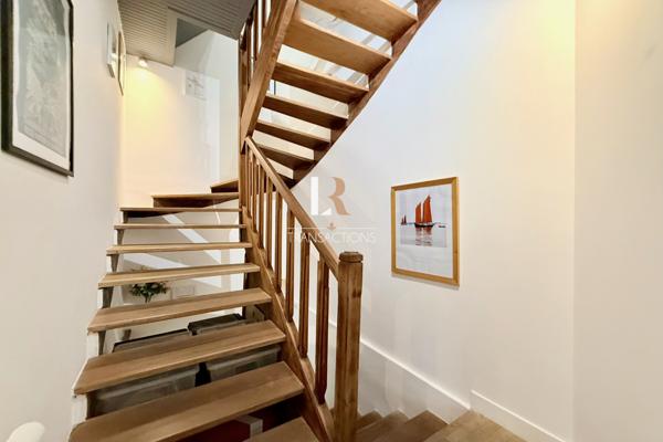 La Rochelle (17000) Préfecture - Immeuble avec deux spacieux appartements