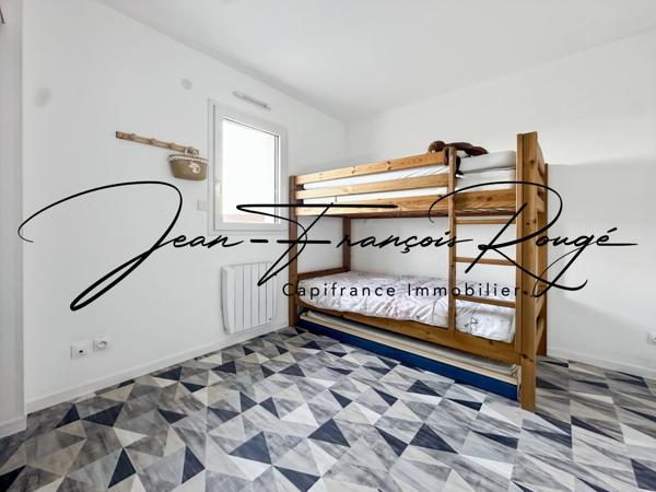 Maison contemporaine de 149 m² avec vie de plain-pied et à seulement 350 mètres de la plage !!!