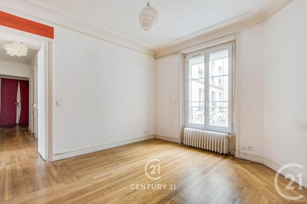 Appartement à vendre  4 pièces - 80,30 m 2   PARIS  - 75019