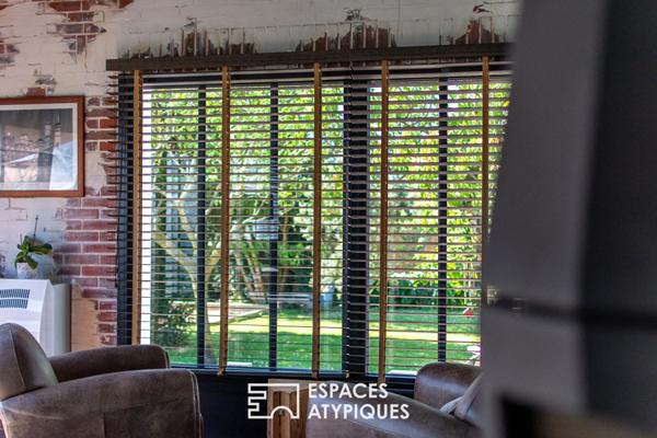 Propriété contemporaine au bord de l’océan, avec jacuzzi et terrasses