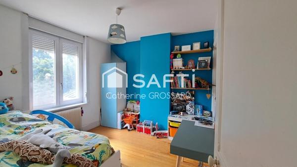 Maison de 110 m² à Villeneuve d'Ascq, 4 ch, Jardin