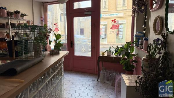 LOCAL COMMERCIAL 180 M²