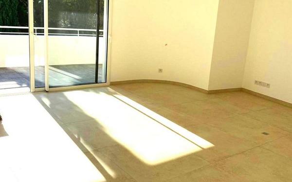 Appartement à vendre    3 pièces • 66 m2 La Grande-Motte