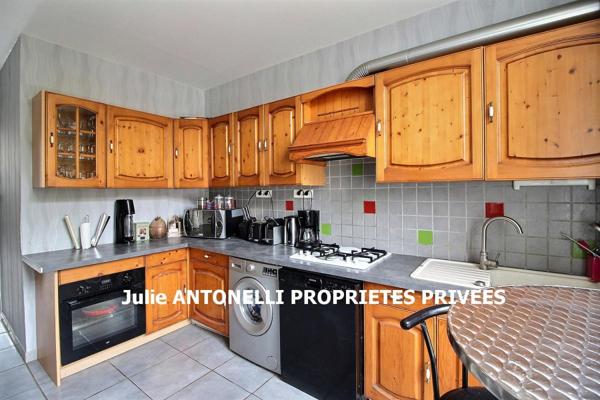 La SEAUVE SUR SEMENE (43140) Immeuble 543m² SEPT APPARTEMENTS, SEPT Places de stationnement grenier aménageable, caves en sous-sol