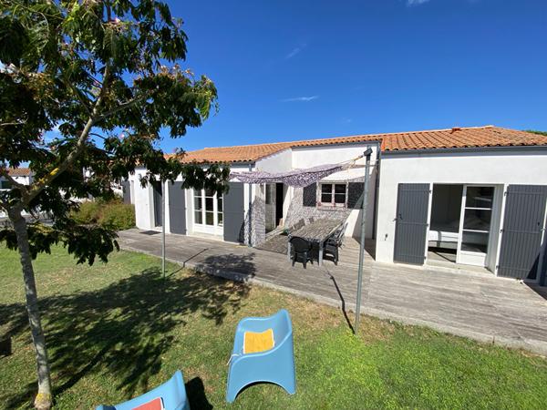 SAINT DENIS - très belle Villa de 2018 - 6 chambres - 153 m2