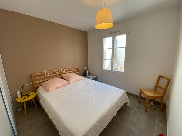 SAINT DENIS - très belle Villa de 2018 - 6 chambres - 153 m2