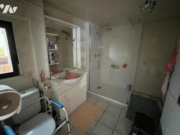 Maison à usage d'habitation 