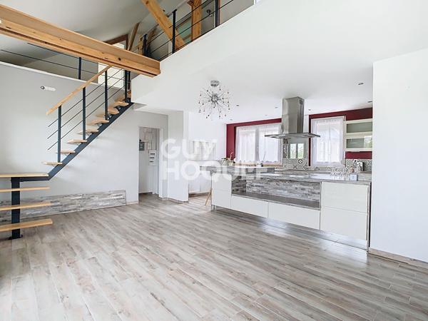 CREPY EN VALOIS : appartement de 6 pièces (102 m²) en location
