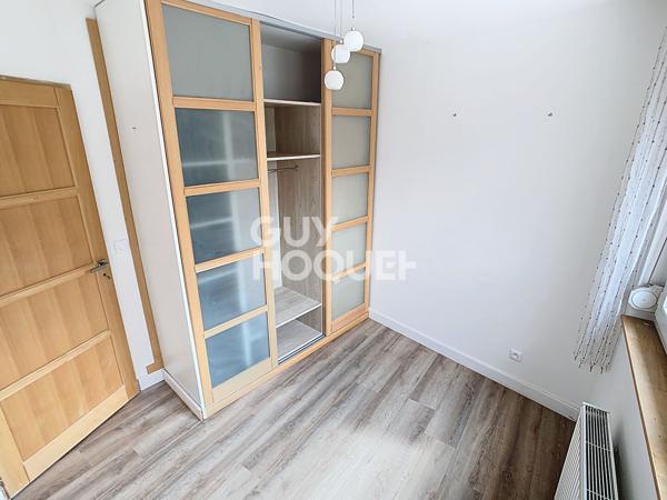 CREPY EN VALOIS : appartement de 6 pièces (102 m²) en location