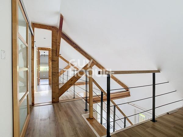 CREPY EN VALOIS : appartement de 6 pièces (102 m²) en location