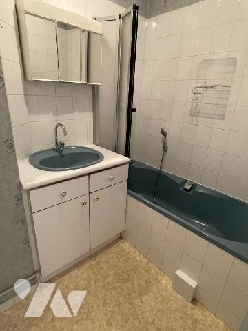 Appartement T3 avec cave et garage 