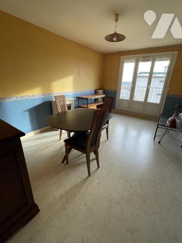 Appartement T3 avec cave et garage 