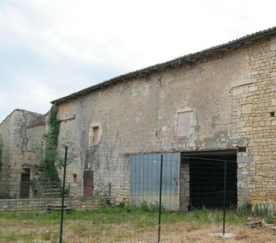 MAISON AVEC TRAVAUX 204M2 6CH DEPENDANCES, CAVES