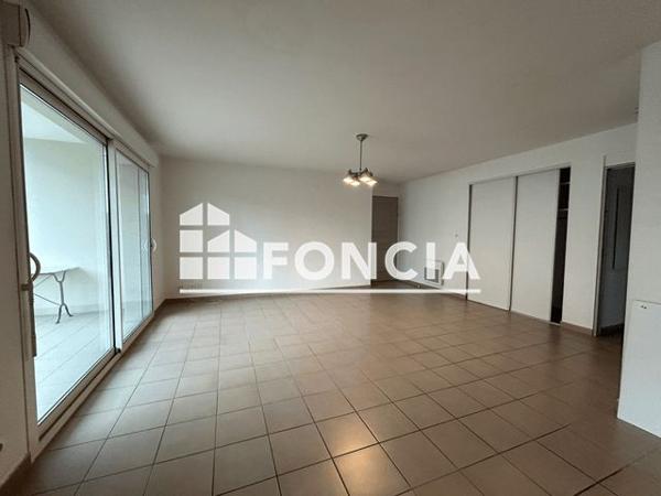 Location Appartement 3 pièces 67.83 m² - LES IRIS - 58 AVENUE DES SPORTS Montfavet 84140
