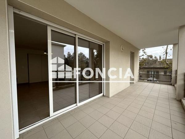 Location Appartement 3 pièces 67.83 m² - LES IRIS - 58 AVENUE DES SPORTS Montfavet 84140