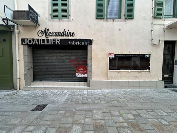 Local commercial+ atelier