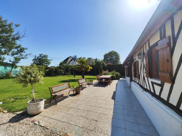 7 kms de Lisieux, agréable maison normande avec double garage