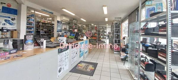Commerce à vendre 3 pièces de 110 m²