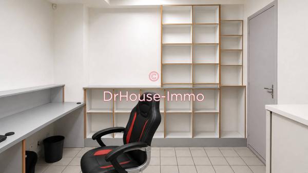 Commerce à vendre 3 pièces de 110 m²