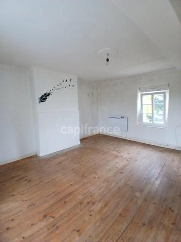 Maison 3 pièces en pierre à restaurer - LA GRAVERIE (14350)