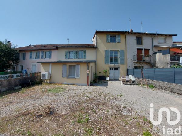 Immeuble à vendre 200 m² Arinthod