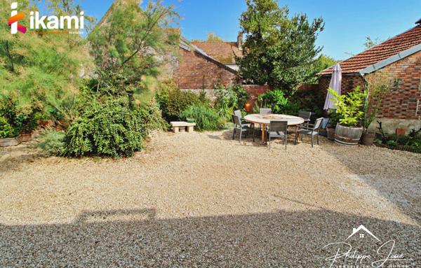 Secteur Villeneuve l'Archevêque, Magnifique maison ancienne entièrement rénovée.