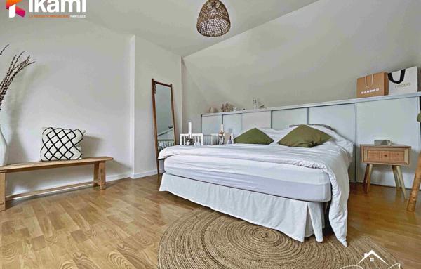 Secteur Villeneuve l'Archevêque, Magnifique maison ancienne entièrement rénovée.