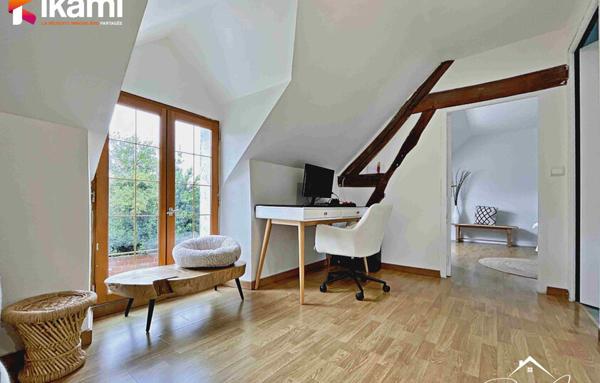 Secteur Villeneuve l'Archevêque, Magnifique maison ancienne entièrement rénovée.