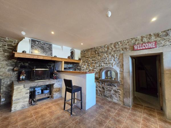 Propriété de 2 maisons, jardin, multiples projets